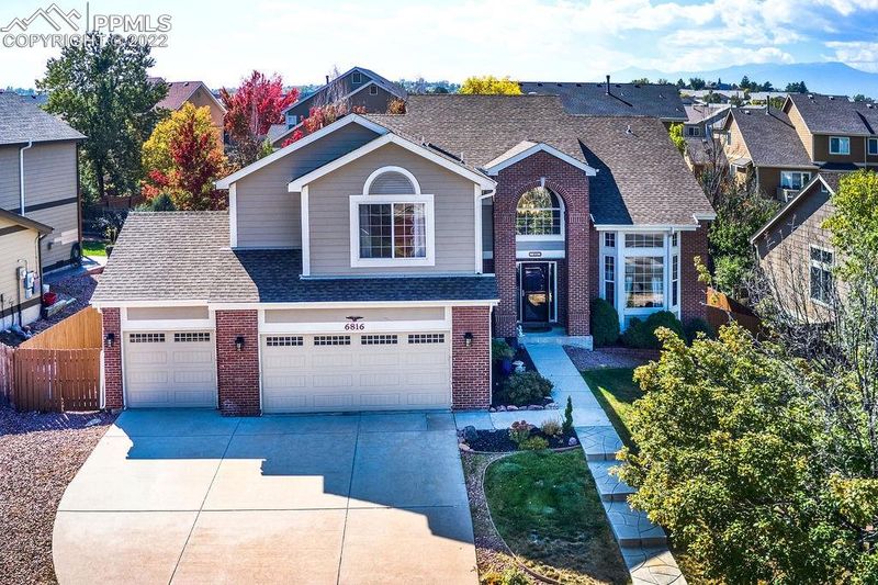 6816 Bitterroot Dr, Colorado Springs, CO 80923
