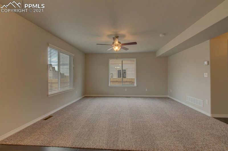 6816 Volga Dr, Colorado Springs, CO 80925