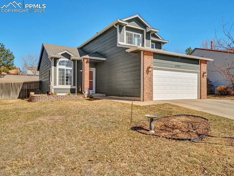 6820 Quarter Circle Rd, Colorado Springs, CO 80922