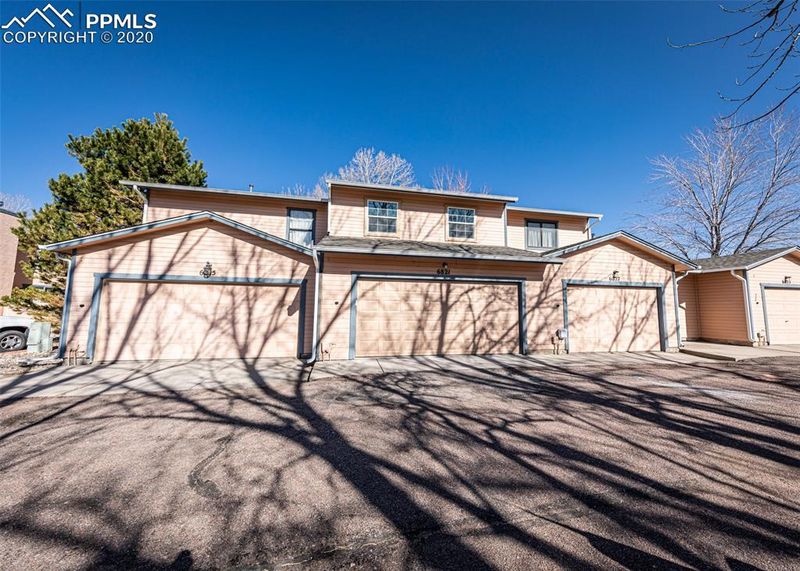 6821 Bobtail Dr, Colorado Springs, CO 80911