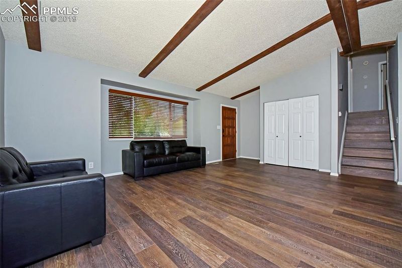 6822 Snowbird Ter, Colorado Springs, CO 80918