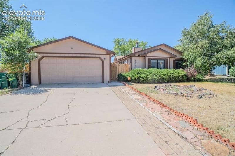 6825 Cory Pl, Colorado Springs, CO 80915