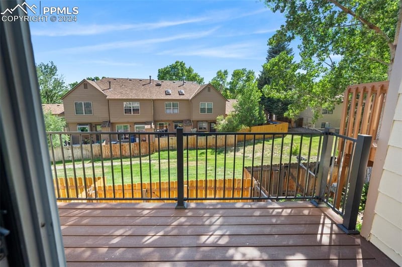 6826 Ravencrest Dr, Colorado Springs, CO 80919