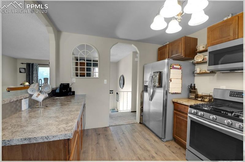 6830 Fielding Cir, Colorado Springs, CO 80911