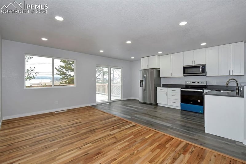 6832 Prince Dr, Colorado Springs, CO 80918