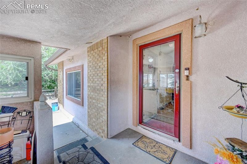 6835 Cedar Edge Dr, Colorado Springs, CO 80911
