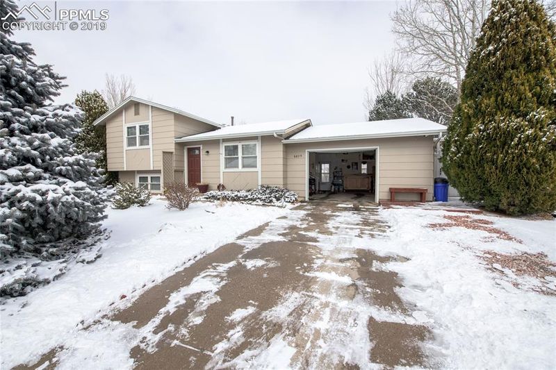 6835 Goldfield Dr, Colorado Springs, CO 80911
