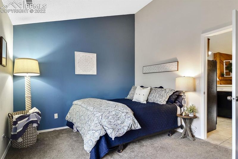 6835 Overland Dr, Colorado Springs, CO 80919