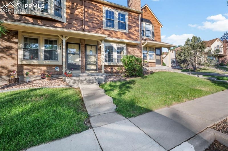 6838 Overland Dr, Colorado Springs, CO 80919