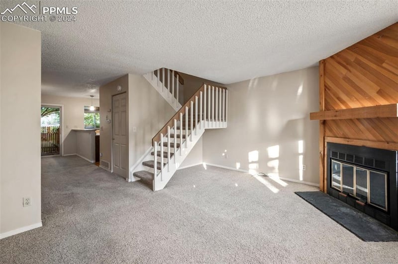 6838 Overland Dr, Colorado Springs, CO 80919