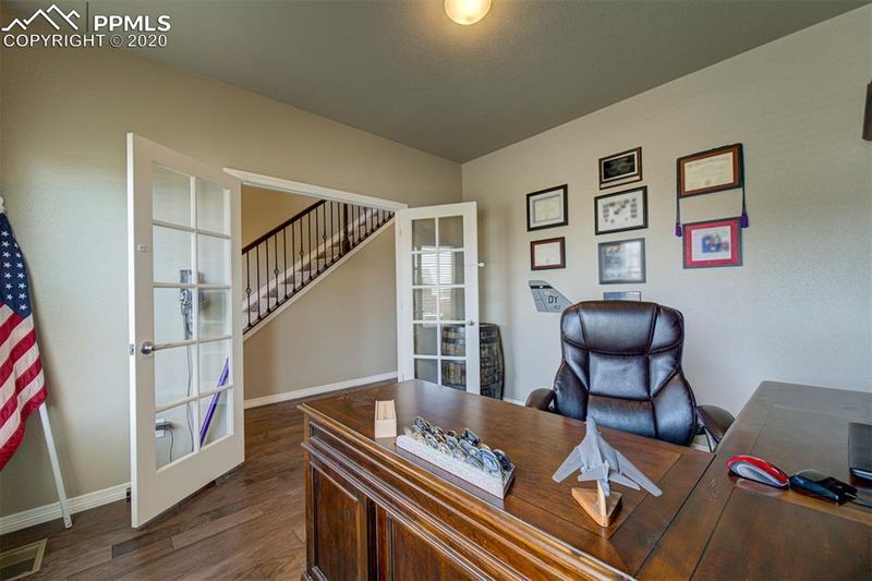 6839 Phantom Way, Colorado Springs, CO 80925