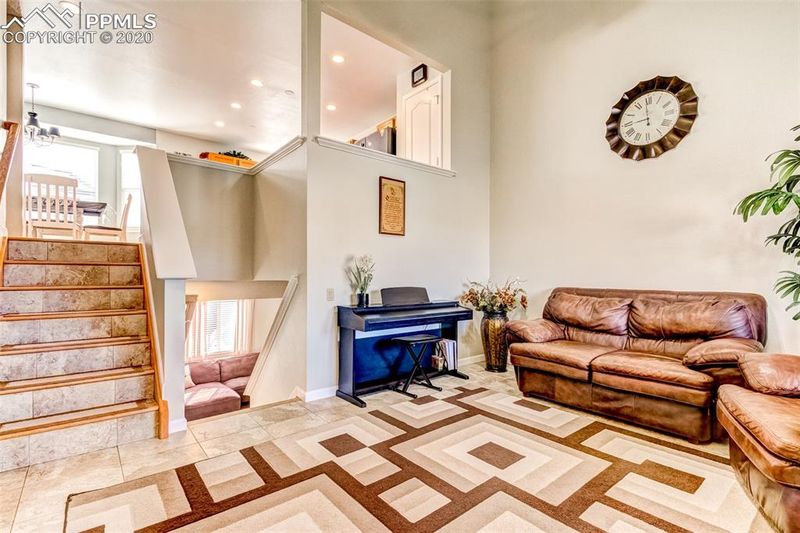 6847 Lost Springs Dr, Colorado Springs, CO 80923