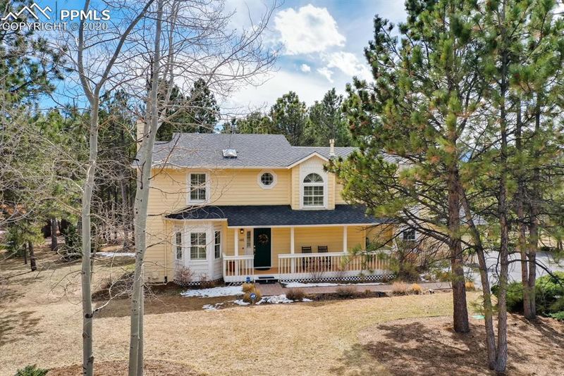 685 Country Dr, Monument, CO 80132