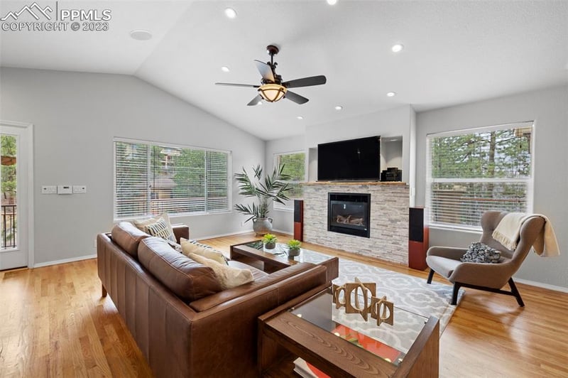 685 Popes Valley Dr, Colorado Springs, CO 80919