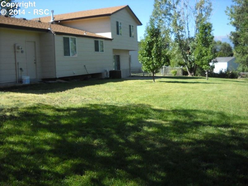 6852 Snowbird Ter, Colorado Springs, CO 80918