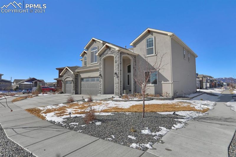 6868 Black Saddle Dr, Colorado Springs, CO 80924