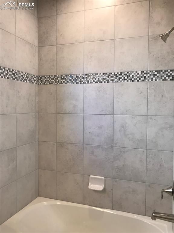 6869 Peachleaf Dr, Colorado Springs, CO 80925