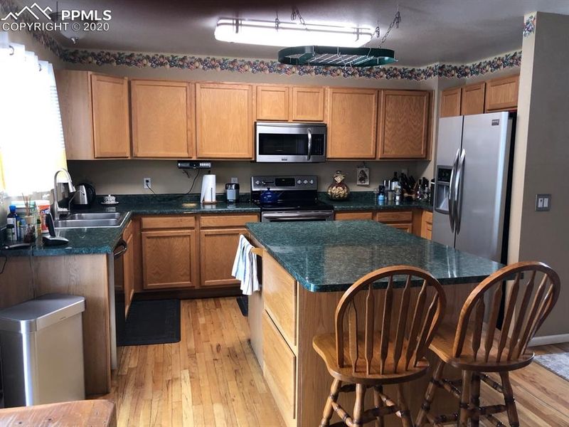 687 Welsh Cir, Colorado Springs, CO 80916