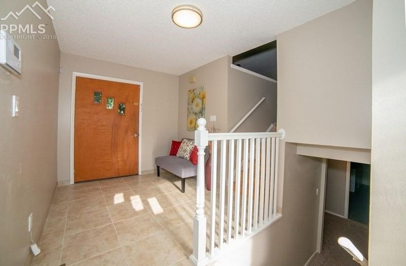 6870 Arctic Pl, Colorado Springs, CO 80911