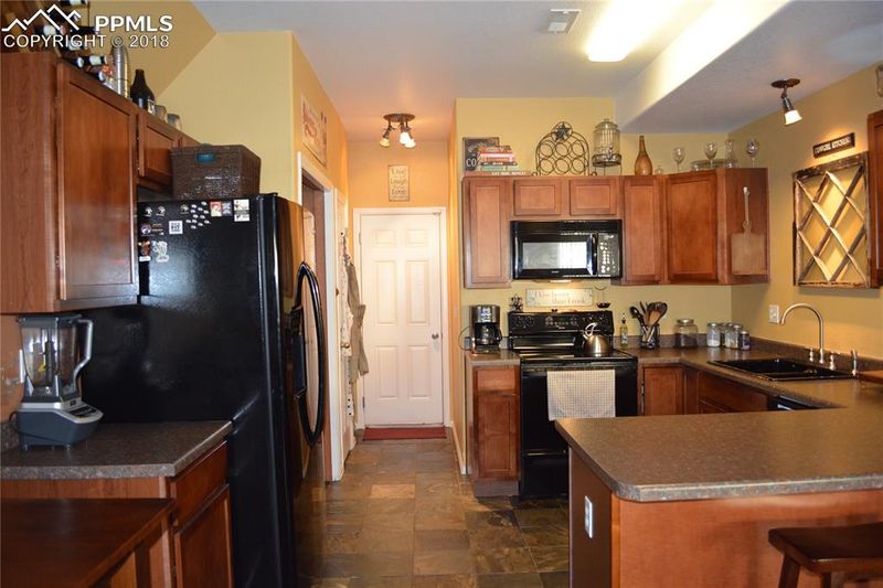 688 Hailey Glenn Vw, Colorado Springs, CO 80916