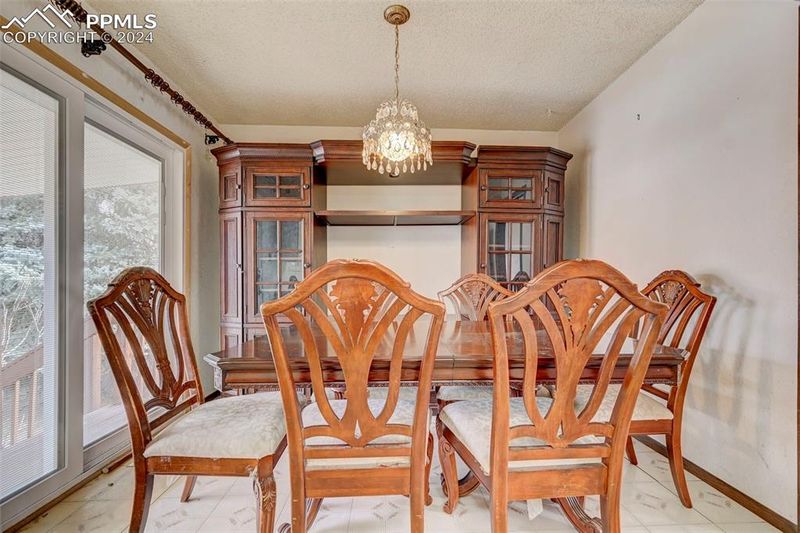 6882 Millbrook Cir, Fountain, CO 80817