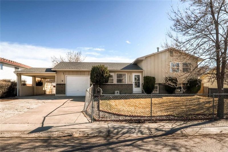 6885 Sullivan Ave, Colorado Springs, CO 80911
