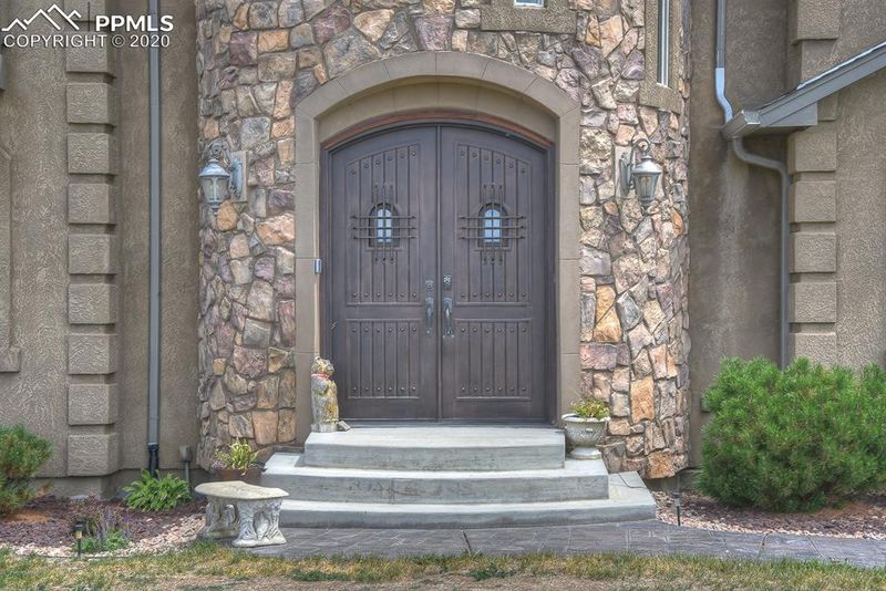 6890 Eagle Wing Dr, Colorado Springs, CO 80908
