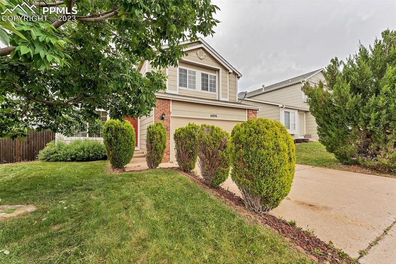 6896 Lost Springs Dr, Colorado Springs, CO 80923
