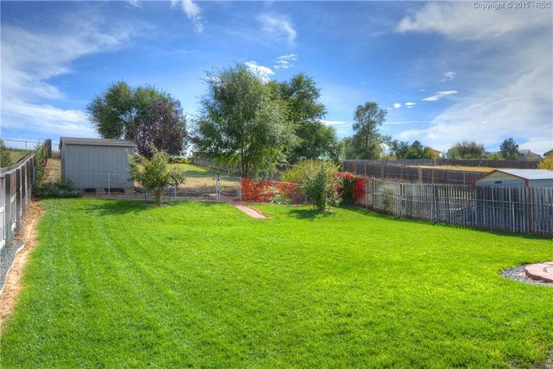 6899 Ketchum Dr, Colorado Springs, CO 80911