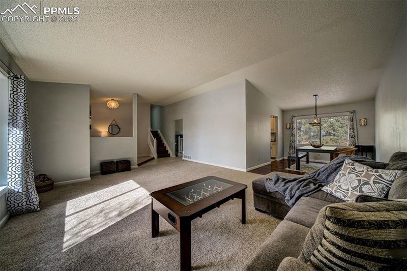 690 Wuthering Heights Dr, Colorado Springs, CO 80921