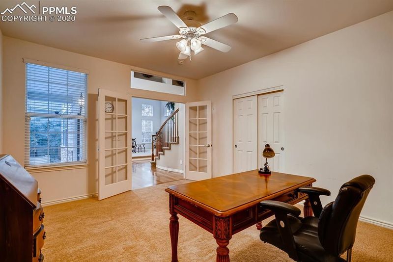 6902 Sulfur Ln, Castle Rock, CO 80108