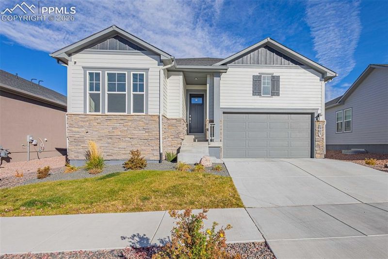 6903 Enclave Vista Loop, Colorado Springs, CO 80924