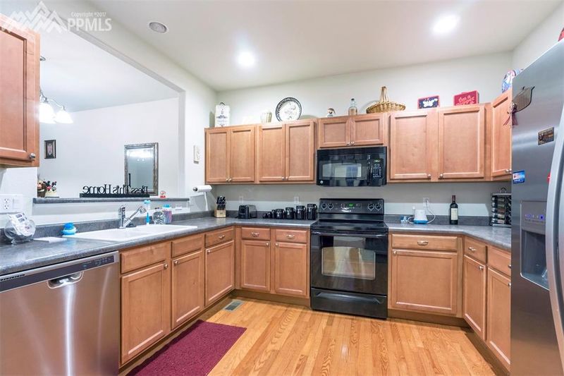 6906 White Sand Point, Colorado Springs, CO 80923
