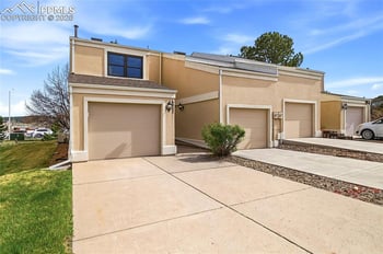 6907 Gayle Lyn Ln, Colorado Springs, CO 80919