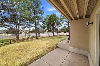 6907 Gayle Lyn Ln, Colorado Springs, CO 80919