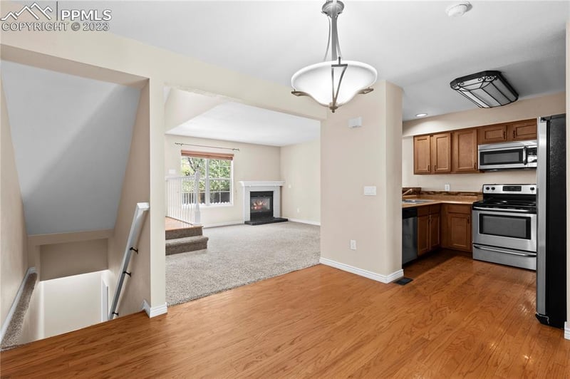 6910 Los Reyes Cir, Colorado Springs, CO 80918