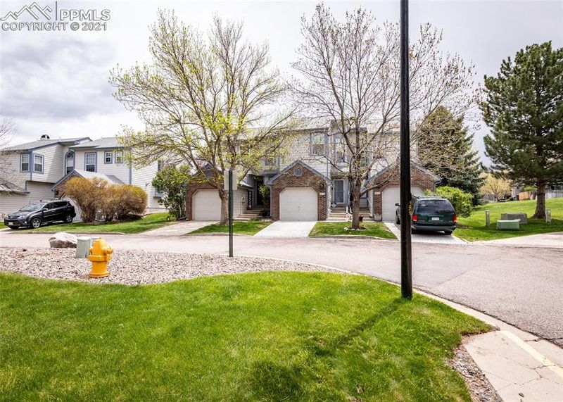 6911 S Dover Way, Littleton, CO 80128