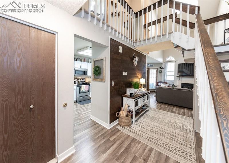 6911 S Dover Way, Littleton, CO 80128