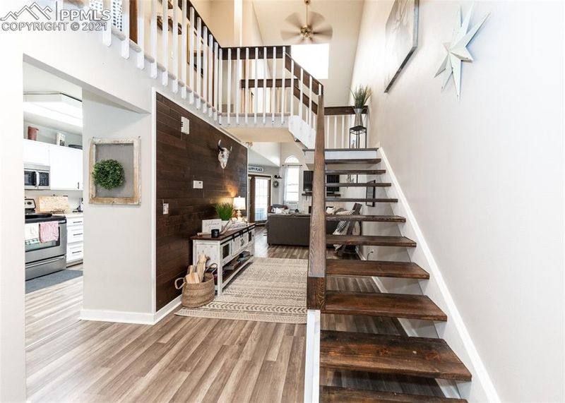 6911 S Dover Way, Littleton, CO 80128