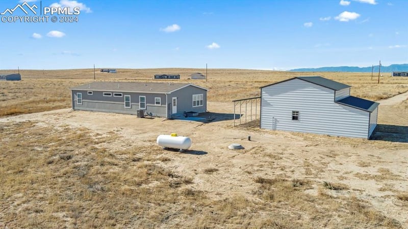 6913 Halex Grv, Colorado Springs, CO 80928