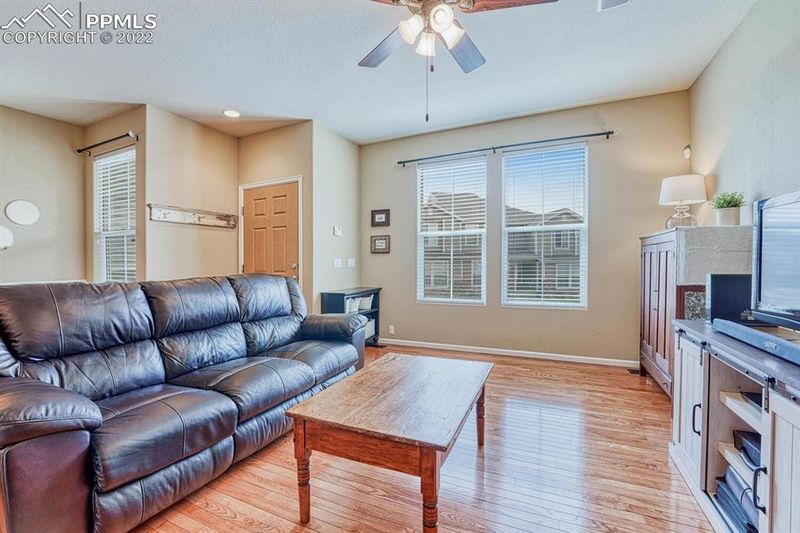 6913 White Sand Point, Colorado Springs, CO 80923