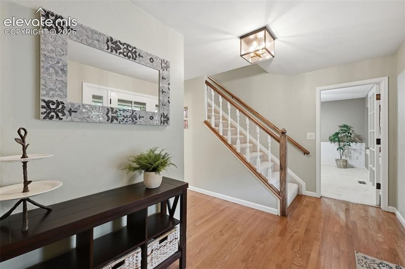 6914 Oak Valley Dr, Colorado Springs, CO 80919