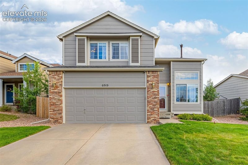 6919 Prairie Wind Dr, Colorado Springs, CO 80923