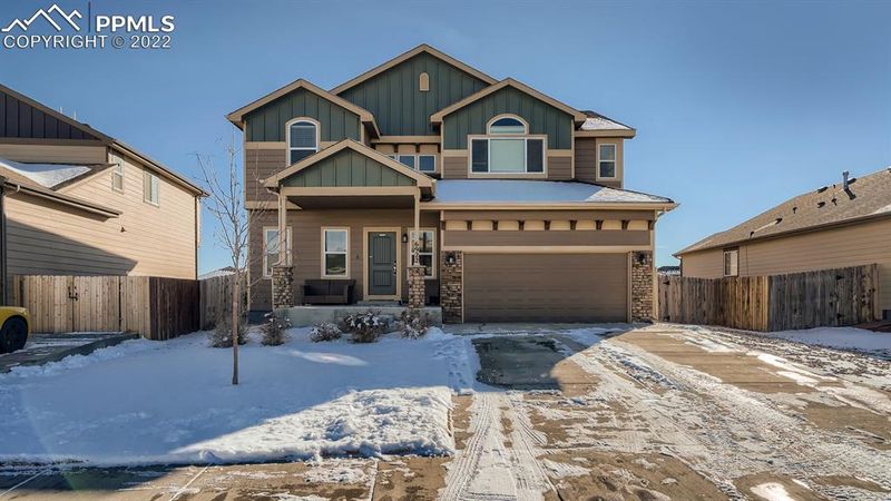 6922 Phantom Way, Colorado Springs, CO 80925