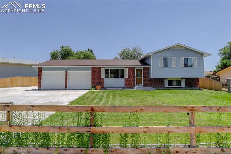 6925 Burroback Ave, Colorado Springs, CO 80911