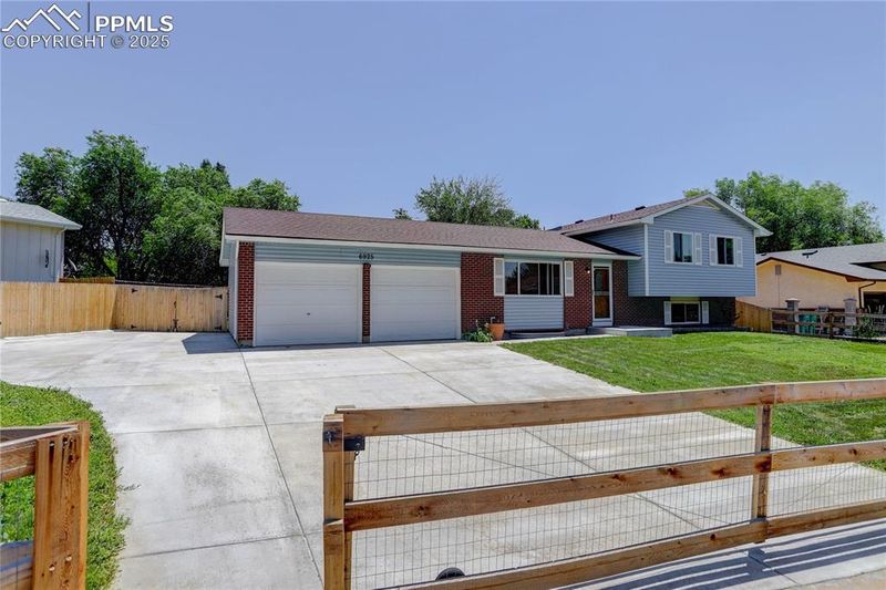 6925 Burroback Ave, Colorado Springs, CO 80911