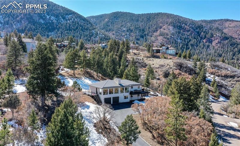 6925 Fox Cir, Larkspur, CO 80118