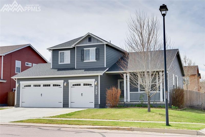6925 Hill Stream Way, Colorado Springs, CO 80923