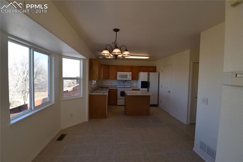 6928 Ketchum Dr, Colorado Springs, CO 80911