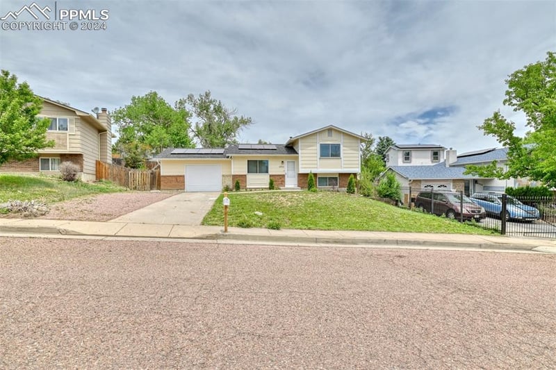 6930 Blue River Way, Colorado Springs, CO 80911